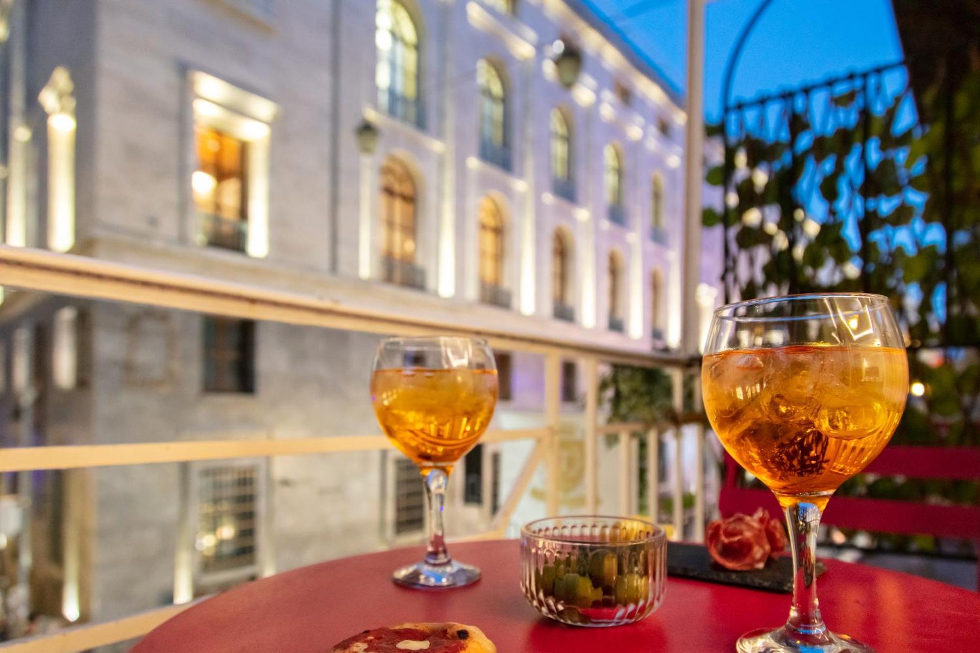 Toledo Lifestyle Hotel Napoli Exterior foto